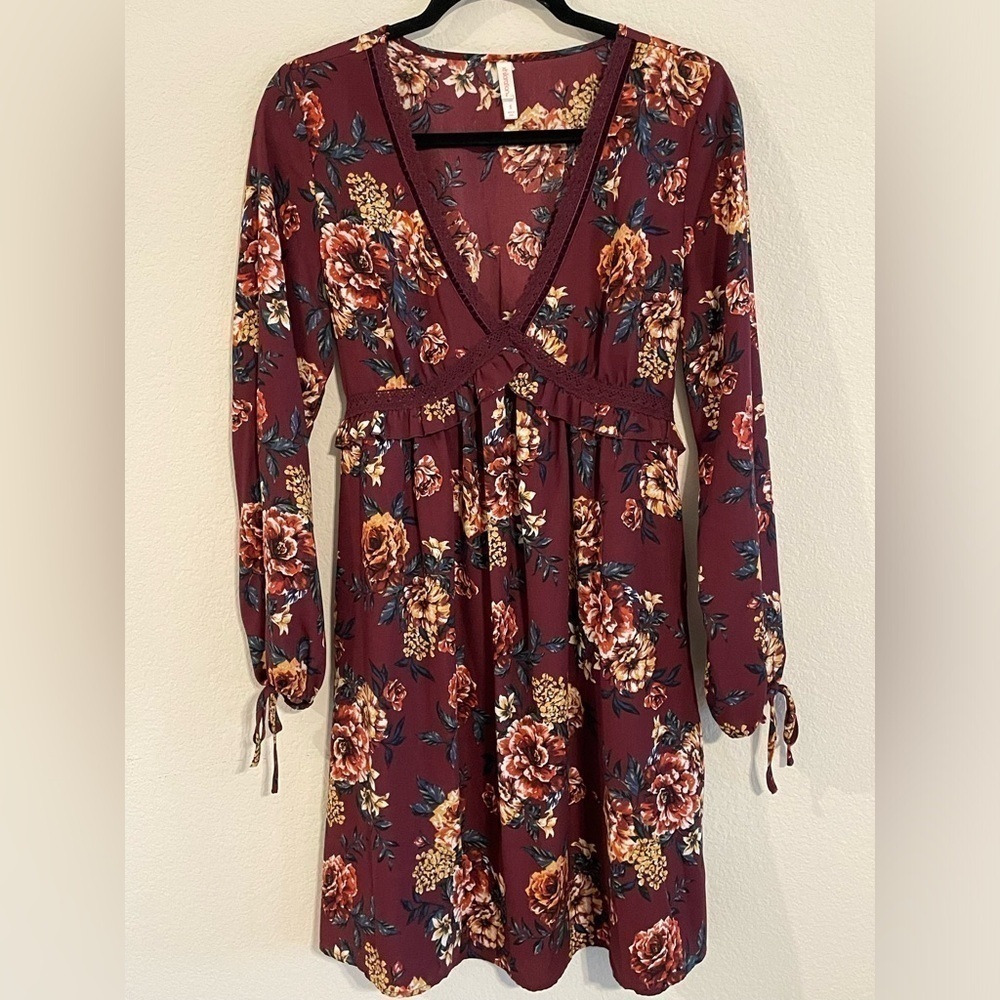 Xhilaration Women Dress Small Red Floral Ruffle Cottagecore Contemporary Preppy